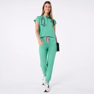 FIGS LIMITED EDITION SURGICAL GREEN UMAN JOGGER SET
